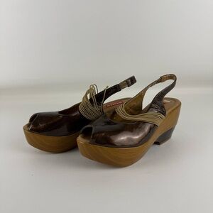 Gazith Brown Patent Leather Wooden Platform Sandals